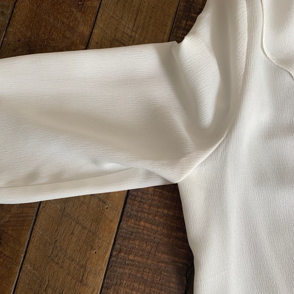 White ruffled front blouse with pearl buttons - Picture 9 of 11